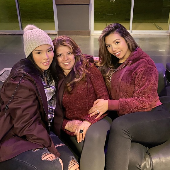 Meet your Seller 💕 - Picture 8 of 10